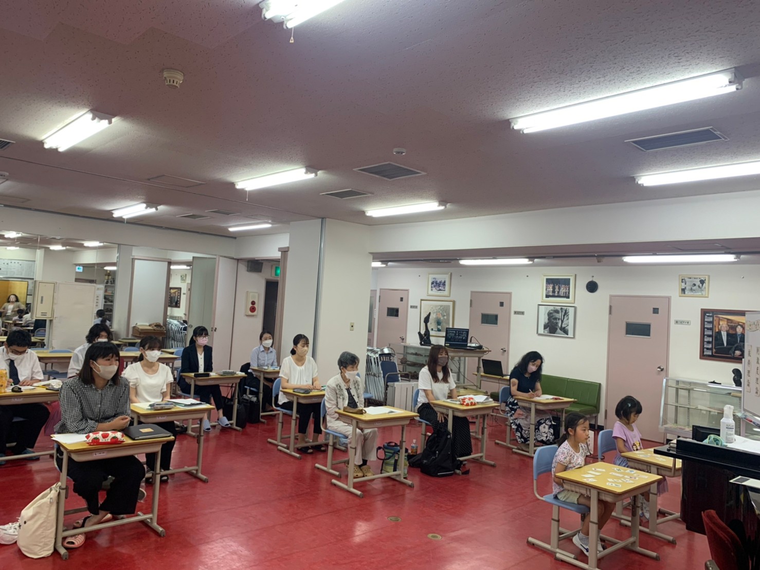 ダウンロード (7)