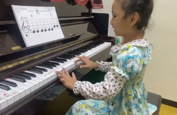 外国出身のお子さんでも音感教育が受けられる木下音感楽院